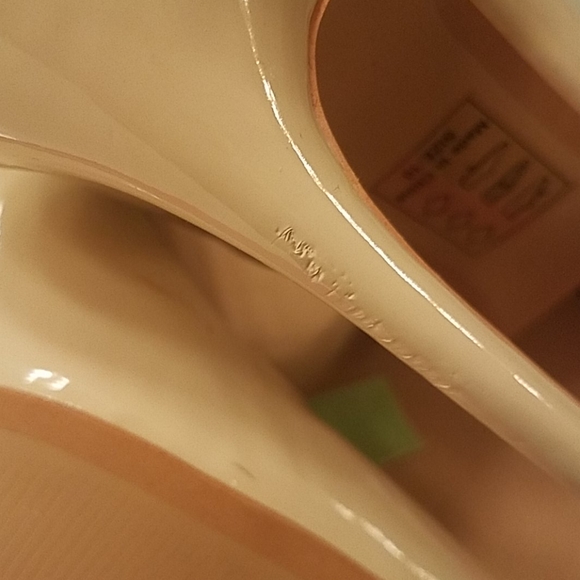 Shoes - Picture 5 of 5